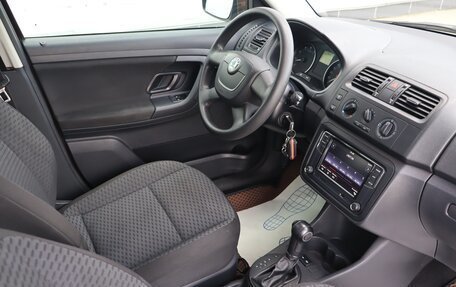 Skoda Fabia II, 2011 год, 650 000 рублей, 7 фотография