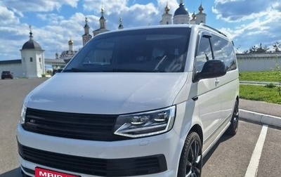 Volkswagen Multivan T6 рестайлинг, 2015 год, 3 000 000 рублей, 1 фотография