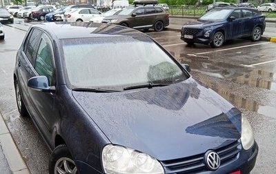 Volkswagen Golf V, 2005 год, 500 000 рублей, 1 фотография