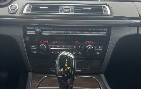 BMW 7 серия, 2014 год, 3 550 000 рублей, 13 фотография