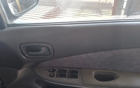 Nissan Sunny B15, 2000 год, 260 000 рублей, 3 фотография