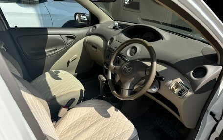 Toyota Platz, 2005 год, 610 000 рублей, 2 фотография