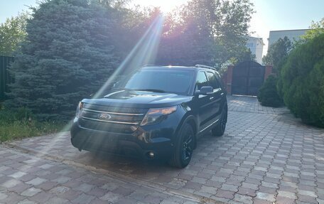 Ford Explorer VI, 2013 год, 1 670 000 рублей, 2 фотография