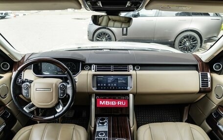 Land Rover Range Rover IV рестайлинг, 2017 год, 4 500 000 рублей, 18 фотография