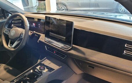 Volkswagen Tiguan II, 2024 год, 5 150 000 рублей, 16 фотография