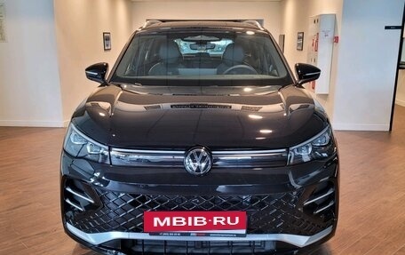 Volkswagen Tiguan II, 2024 год, 5 150 000 рублей, 6 фотография