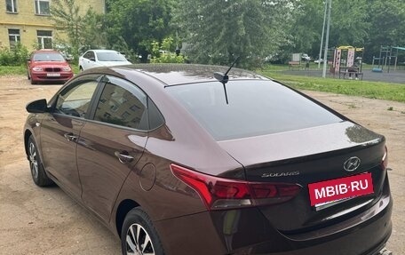 Hyundai Solaris II рестайлинг, 2022 год, 2 000 000 рублей, 4 фотография
