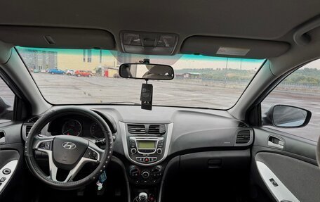 Hyundai Solaris II рестайлинг, 2012 год, 850 000 рублей, 5 фотография