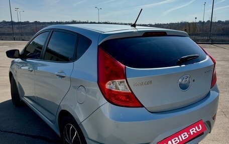 Hyundai Solaris II рестайлинг, 2012 год, 850 000 рублей, 2 фотография