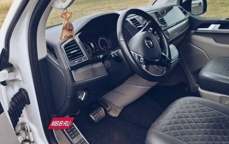 Volkswagen Multivan T6 рестайлинг, 2015 год, 3 000 000 рублей, 8 фотография