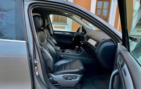 Volkswagen Touareg III, 2012 год, 2 390 000 рублей, 17 фотография
