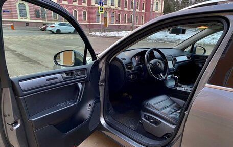 Volkswagen Touareg III, 2012 год, 2 390 000 рублей, 13 фотография