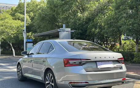 Skoda Superb III рестайлинг, 2021 год, 1 750 000 рублей, 4 фотография