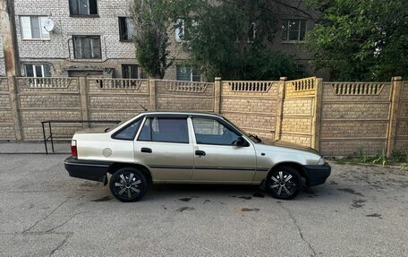 Daewoo Nexia I рестайлинг, 2006 год, 130 000 рублей, 4 фотография