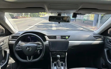 Skoda Superb III рестайлинг, 2021 год, 1 750 000 рублей, 6 фотография