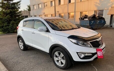 KIA Sportage III, 2011 год, 1 000 000 рублей, 2 фотография