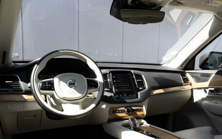 Volvo XC90 II рестайлинг, 2022 год, 4 990 000 рублей, 10 фотография