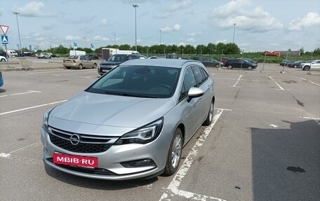Opel Astra K, 2018 год, 1 440 000 рублей, 2 фотография