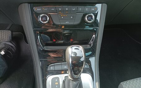 Opel Astra K, 2018 год, 1 440 000 рублей, 11 фотография