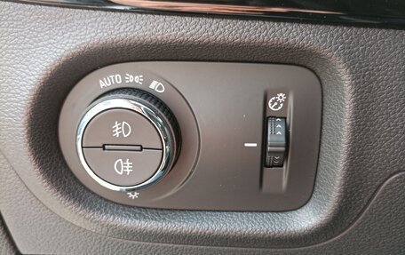 Opel Astra K, 2018 год, 1 440 000 рублей, 13 фотография