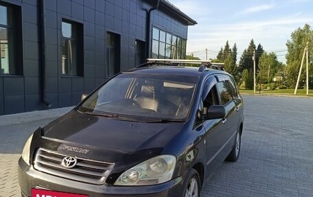 Toyota Ipsum II, 2001 год, 850 000 рублей, 9 фотография