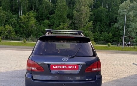 Toyota Ipsum II, 2001 год, 850 000 рублей, 12 фотография