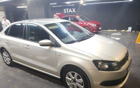 Volkswagen Polo VI (EU Market), 2014 год, 450 000 рублей, 8 фотография