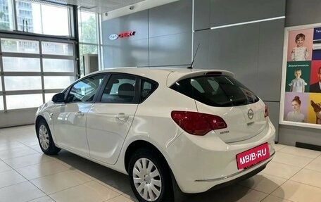 Opel Astra J, 2013 год, 859 000 рублей, 4 фотография