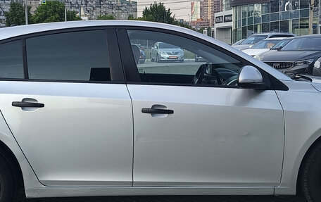 Chevrolet Cruze II, 2014 год, 685 000 рублей, 3 фотография