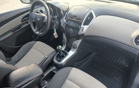 Chevrolet Cruze II, 2014 год, 685 000 рублей, 8 фотография