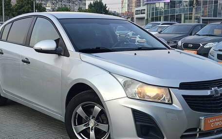 Chevrolet Cruze II, 2014 год, 685 000 рублей, 2 фотография