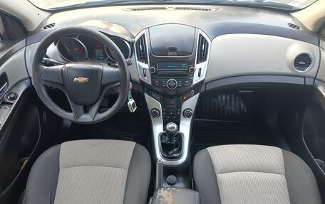 Chevrolet Cruze II, 2014 год, 685 000 рублей, 10 фотография