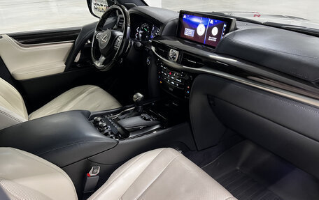 Lexus LX III, 2017 год, 7 399 000 рублей, 15 фотография