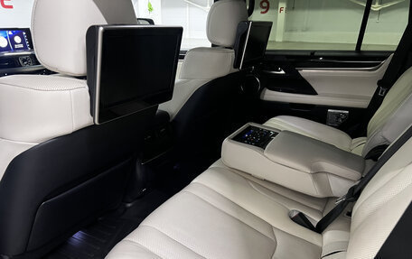 Lexus LX III, 2017 год, 7 399 000 рублей, 16 фотография