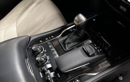 Lexus LX III, 2017 год, 7 399 000 рублей, 26 фотография
