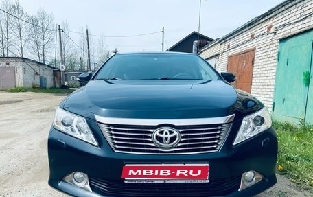 Toyota Camry, 2013 год, 1 900 000 рублей, 1 фотография