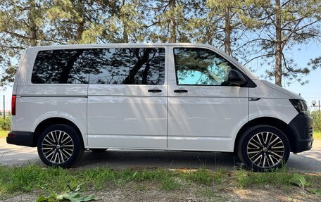 Volkswagen Caravelle T6 рестайлинг, 2018 год, 3 150 000 рублей, 7 фотография