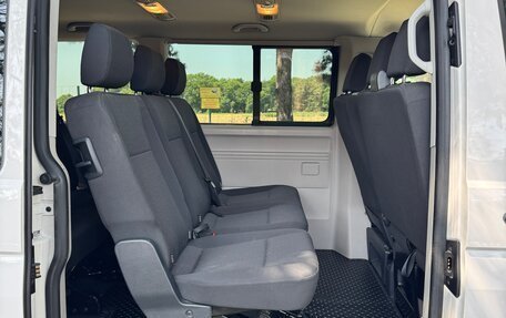 Volkswagen Caravelle T6 рестайлинг, 2018 год, 3 150 000 рублей, 28 фотография