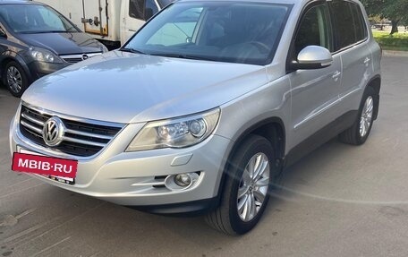 Volkswagen Tiguan I, 2010 год, 1 200 000 рублей, 2 фотография