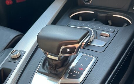 Audi A4, 2019 год, 2 850 000 рублей, 6 фотография