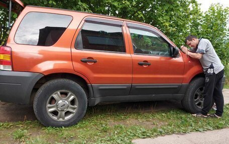 Ford Escape II, 2005 год, 600 000 рублей, 14 фотография