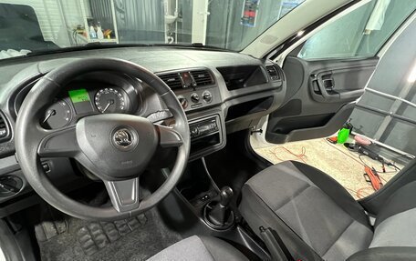 Skoda Fabia II, 2014 год, 615 000 рублей, 10 фотография
