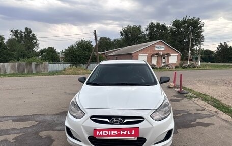 Hyundai Solaris II рестайлинг, 2014 год, 765 000 рублей, 2 фотография