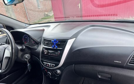 Hyundai Solaris II рестайлинг, 2014 год, 765 000 рублей, 13 фотография