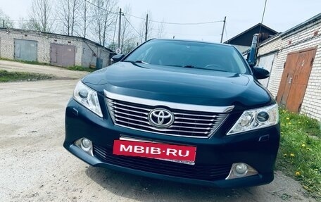 Toyota Camry, 2013 год, 1 900 000 рублей, 3 фотография