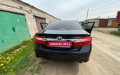 Toyota Camry, 2013 год, 1 900 000 рублей, 8 фотография