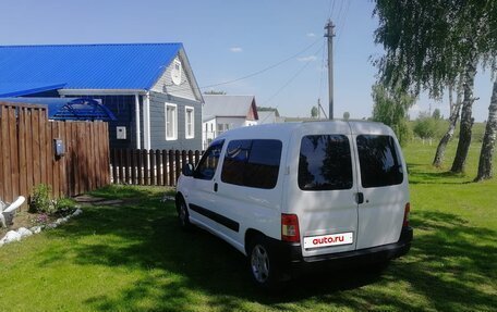 Peugeot Partner II рестайлинг 2, 2010 год, 520 000 рублей, 3 фотография