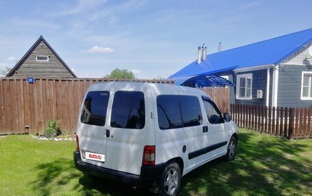 Peugeot Partner II рестайлинг 2, 2010 год, 520 000 рублей, 2 фотография