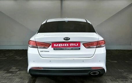KIA Optima IV, 2017 год, 900 000 рублей, 3 фотография