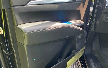 Cadillac Escalade V, 2025 год, 23 000 000 рублей, 6 фотография